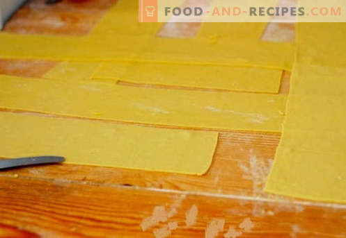 Lasagnenteig - die richtigen Rezepte. Wie man schnell und lecker den Teig für die Lasagne kocht.