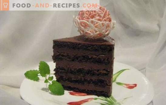 Schokoladen-Biskuitkuchen - ein außergewöhnliches Dessert! Rezepte zarte und immer leckere Schokoladenkuchen aus Biskuit