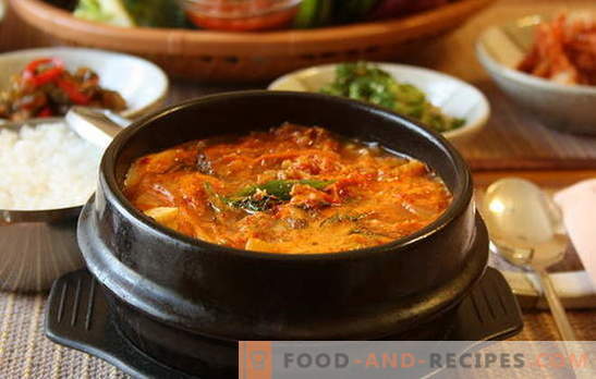 Würzige Suppe ist ein wärmendes Gericht mit Pfeffer. Rezepte mit würzigen Suppen mit Hühnchen, Linsen, Tomaten, Frikadellen, Garnelen
