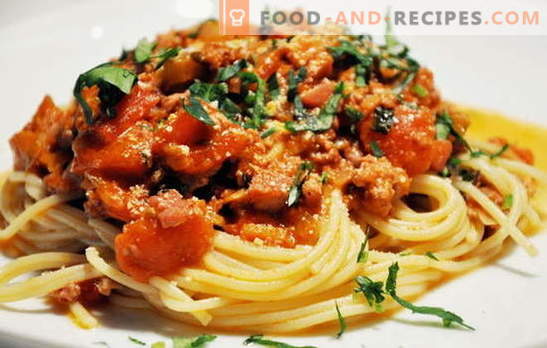 Spaghetti mit Fleisch - italienische Pasta auf russische Art! Spaghetti-Rezepte mit Fleisch und Käse, Champignons, Sahne, Tomaten