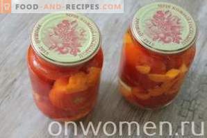 Eingelegte Tomaten mit Möhren