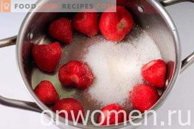 Kissel aus gefrorenen Erdbeeren