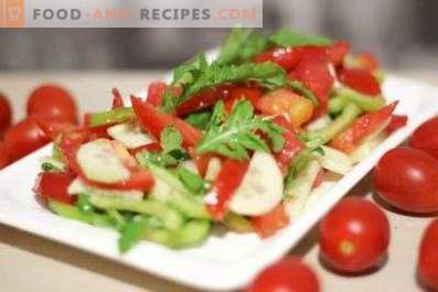 Salat mit Rucola und Kirschtomaten