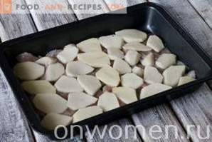 französisches Hähnchen mit Kartoffeln im Ofen