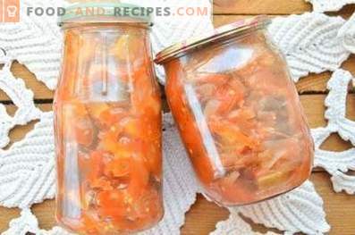 Steamed vegetables in the tomato for the winter