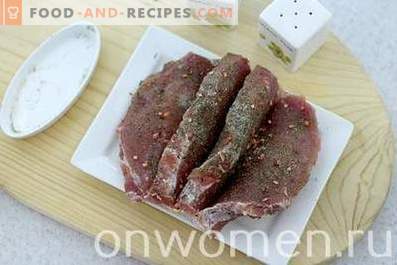 Fleisch mit Trockenpflaumen im Ofen