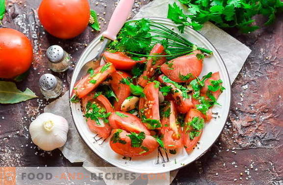 Leicht gesalzene Tomaten in einer Packung in 2 Stunden: ideal für ein Picknick