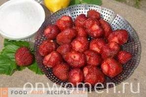 Erdbeeren im eigenen Saft für den Winter