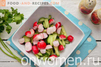 Salat mit Sellerie und geräuchertem Hühnchen