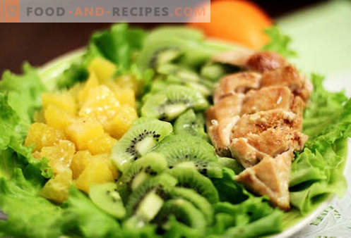Kiwisalate - eine Auswahl der besten Rezepte. Wie man richtig und lecker gekochte Salate mit Kiwi kocht.