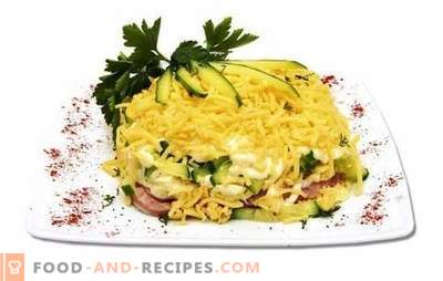 Salat mit Schinken, Gurken und Käse ist leicht und nahrhaft. Varianten zum Kochen von Schinken-, Gurken- und Käsesalat