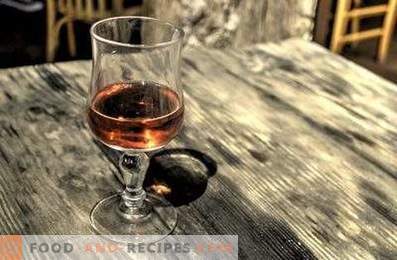 Wie man Cognac aus Alkohol herstellt