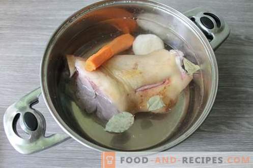 Schweinefleischgelee - nahrhaftes, nahrhaftes und leckeres Gericht